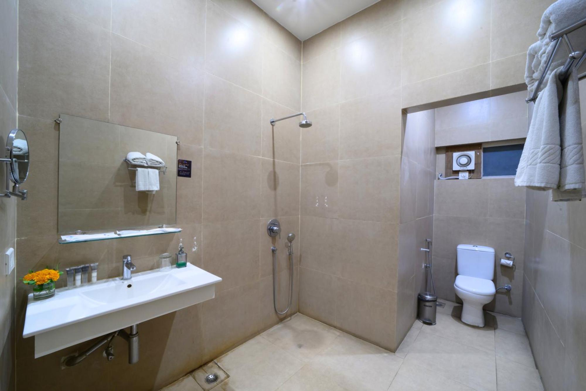 Sinclairs Burdwan Hotel Kültér fotó