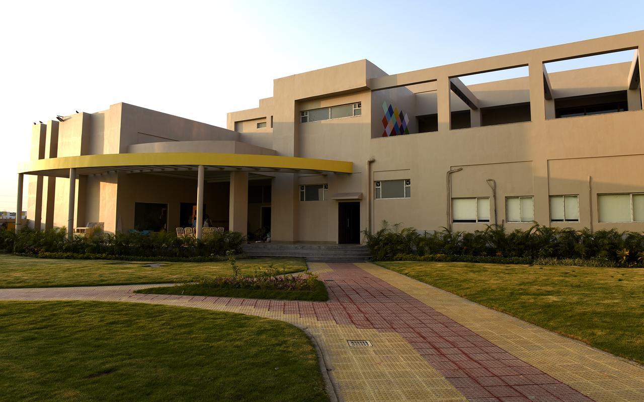 Sinclairs Burdwan Hotel Kültér fotó